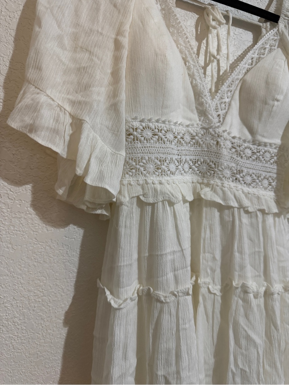 #95 Selfie Leslie White V-Neck Lace Trim Mini Dress with Flutter Sleeves - Picture 4 of 5